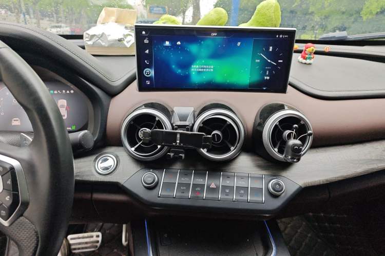 Used Wey VV7 GT 2020 2.0T Flagship Edition Audio And AC Panel