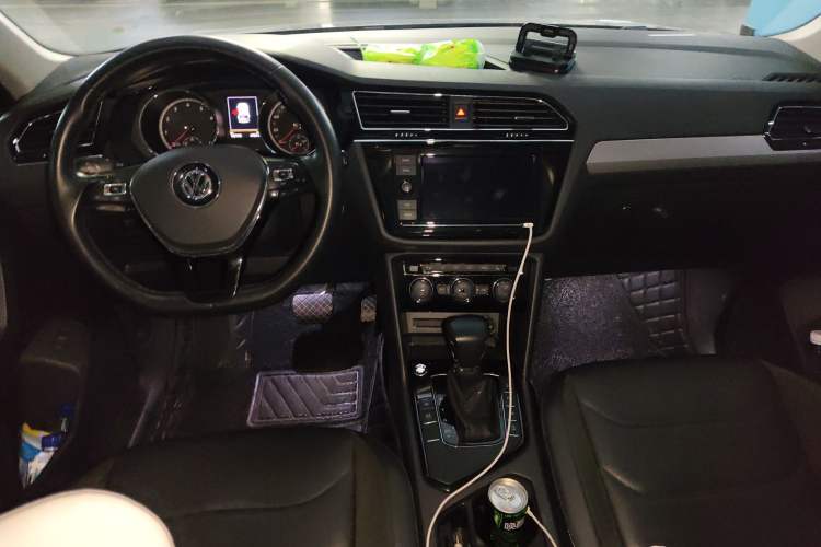 Used Volkswagen Tiguan L 2019 330TSI Automatic Two-Wheel Drive Smart Luxury Version China V Emission Standard