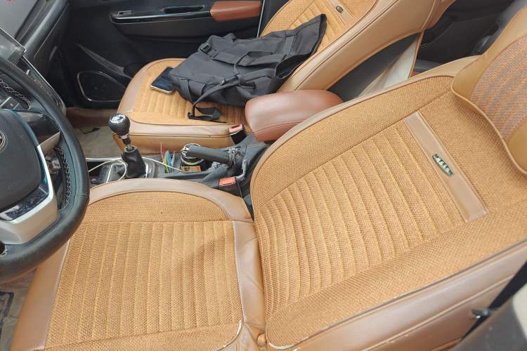 Used SWM X3 2017 1.6L Manual Fashion Model
