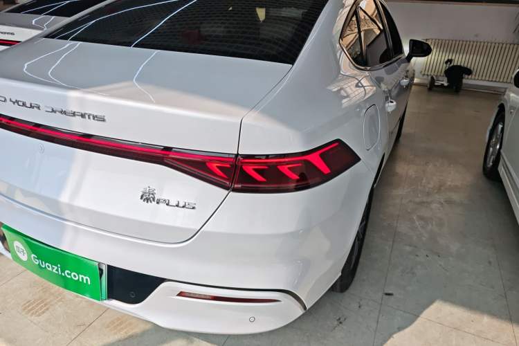 Used BYD Qin PLUS 2024 HONOR Edition DM-i 55KM Leading Model
