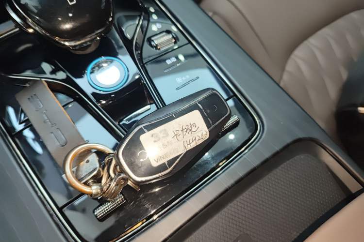 Used BYD Han 2023 EV Champion Edition 605KM Front-Drive Premium Model Vehicle Key