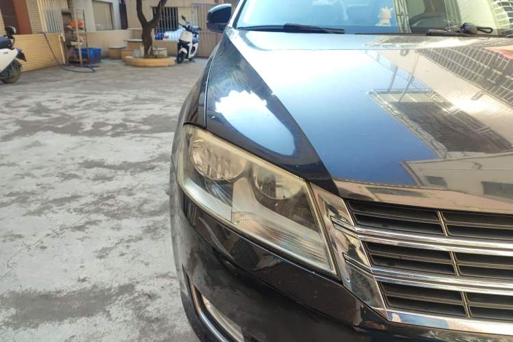 Used Volkswagen Lavida 2013 1.6L Automatic Luxury Edition Right Front Headlight