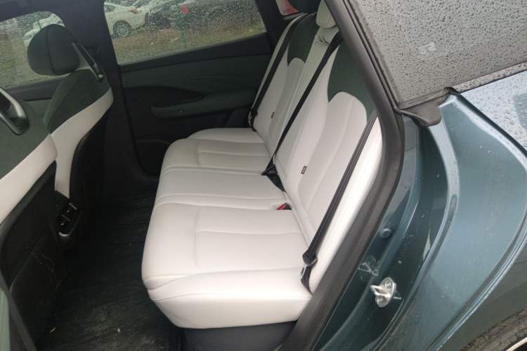 Used Nissan N7 2025 625 Max Left Rear Seat