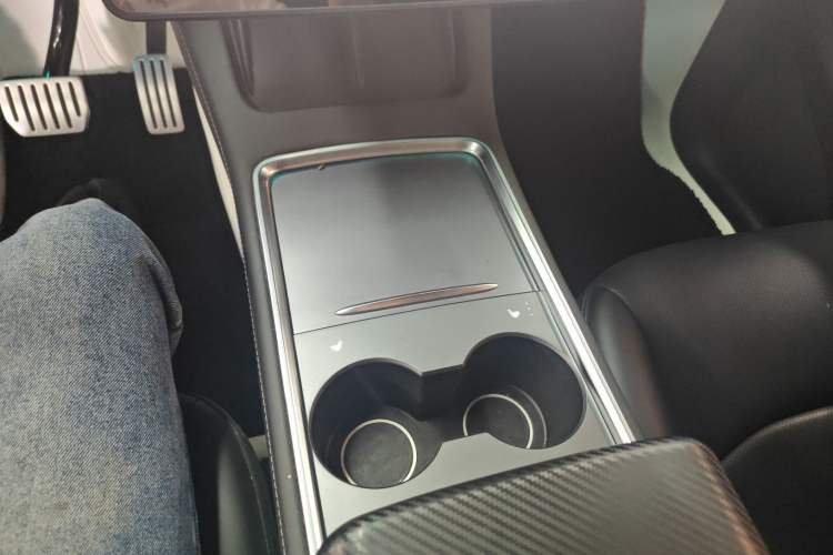 Used Tesla Model Y 2022 Performance High-Performance All-Wheel-Drive Version Gear Lever