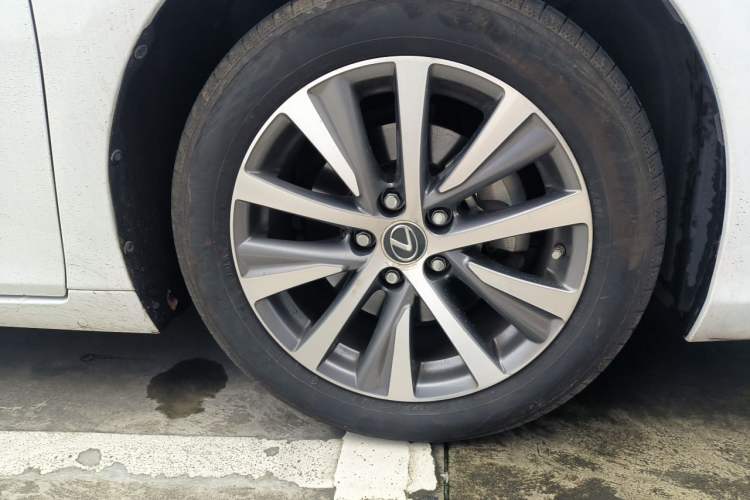 Used Lexus ES 2020 200 Excellence Edition