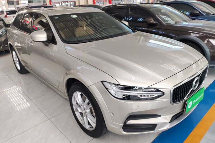 Used Volvo V90 2017 Cross Country T5 AWD Smart Range Edition