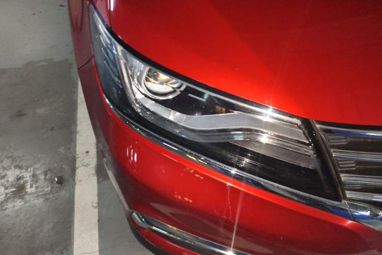 Used Roewe RX5 2016 20T Two-Wheel Drive Automatic Flagship Edition
