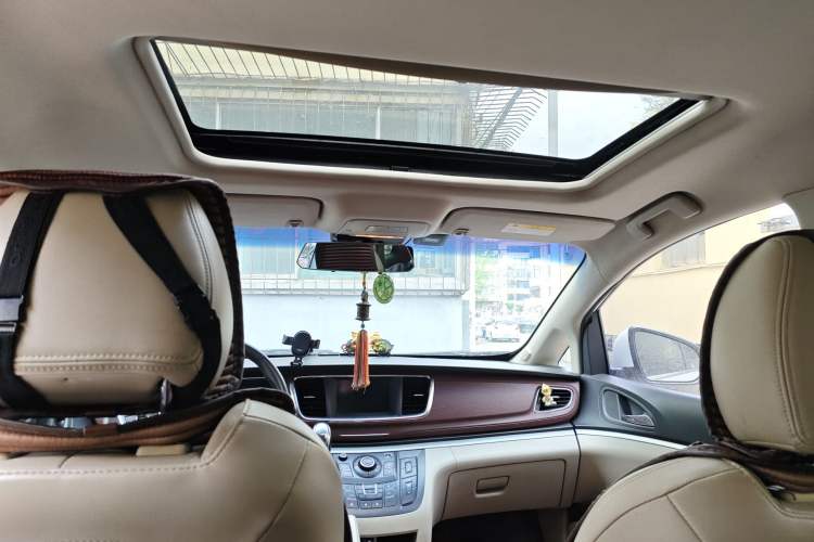 Used Buick GL8 2017 25S Luxury Version China V Standard Headliner