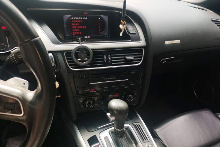 Used Audi S5 2010 S5 3.0T Sportback Audio And AC Panel