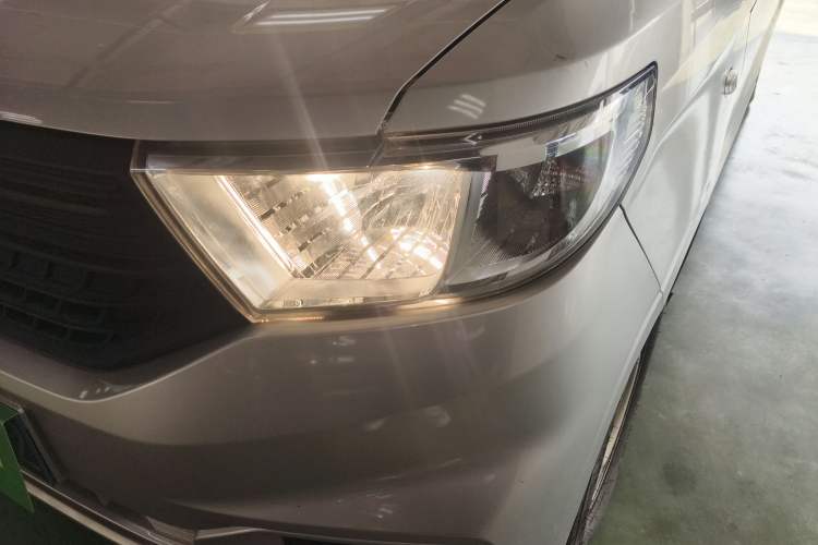 Used Wuling Hongguang V 2022 1.5L Jingqu Edition Electric-Assist LAR
