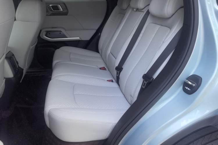 Used Formula Leopard Titanium 3 2025 501KM All-Wheel Drive Intelligent Driving Ultra Version