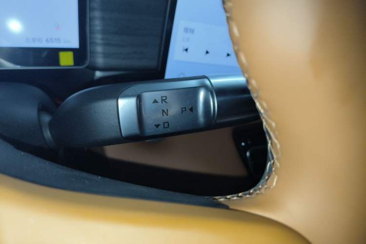 Used JETOUR Shanhai L7 Plus 2025 Model 220km Flagship 7-seater Gear Lever