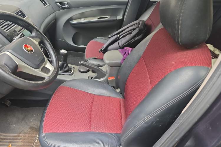 Used FORTHING Joyear 2014 LV Facelift 1.5L Manual Luxury Model
