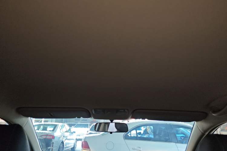 Used Hyundai Verna (older generation) 2014 1.4L Manual Smart GLS Trim Headliner