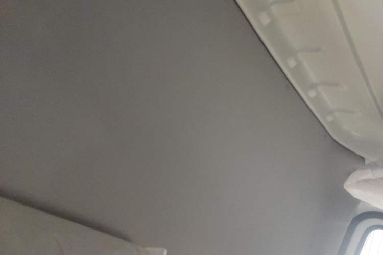 Used Wuling Yangguang 2024 230km Practical Enclosed-Window Version 60kW
