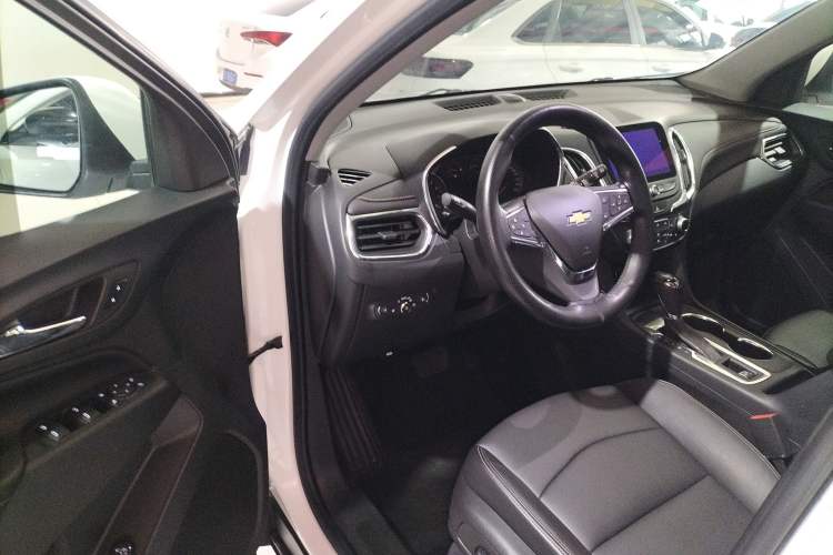 Used Chevrolet Equinox 2019 535T Automatic YuJie Edition China VI Driver Seat