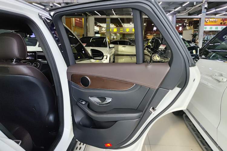 Used Mercedes-Benz GLC 2017 GLC 300 4MATIC Sport Edition