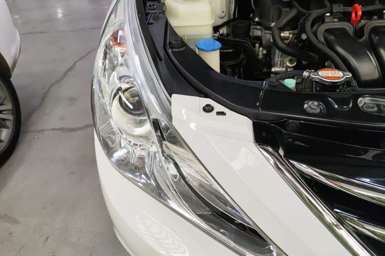 Used Hyundai Sonata 2014 2.4L Automatic Leading Edition China IV Standard Right Front Headlight