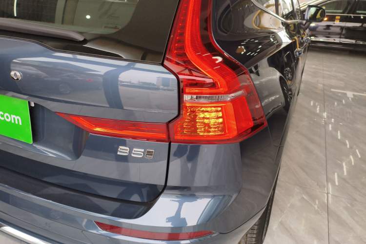 Used Volvo XC60 2025 B5 4x4 Smart Luxury Edition
