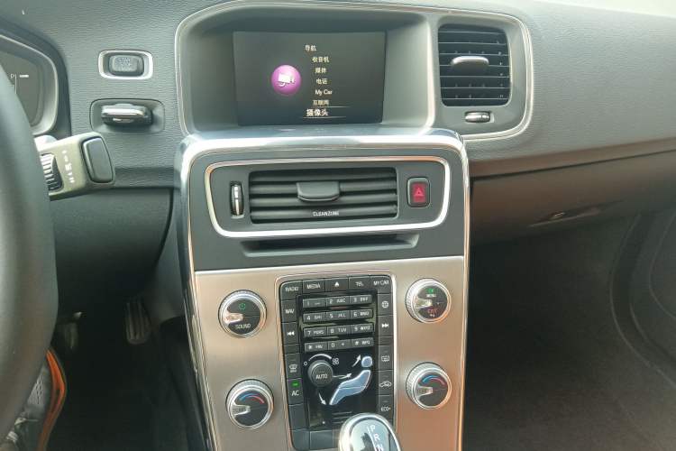 Used Volvo S60 2019 S60L Facelift T5 Intelligent Advanced Edition Audio And AC Panel