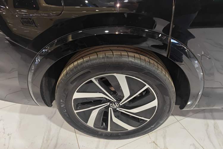 Used Volkswagen Viloran 2024 380TSI Luxury Edition