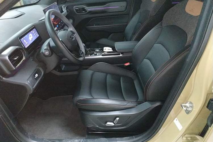 Used Geely Auto Cowboy 2025 1.5TD Fun-Offroad Version Left Front Seat