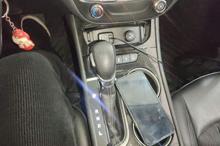 Used Buick Verano 2017 Sedan 20T Dual-Clutch Leading Model Gear Lever