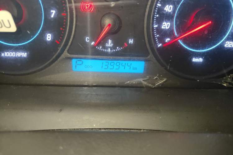 Used Chevrolet Captiva 2014 2.4L 4x4 Flagship Edition 7 Seats
