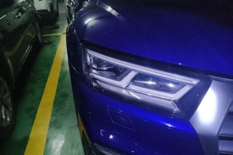 Used Audi Q5L 2018 40 TFSI Prestige Fashion Edition China V Right Front Headlight