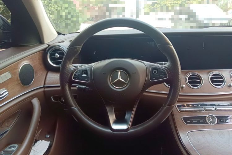 Used Mercedes-Benz E-Class 2018 Facelift E 300 L Luxury Edition
