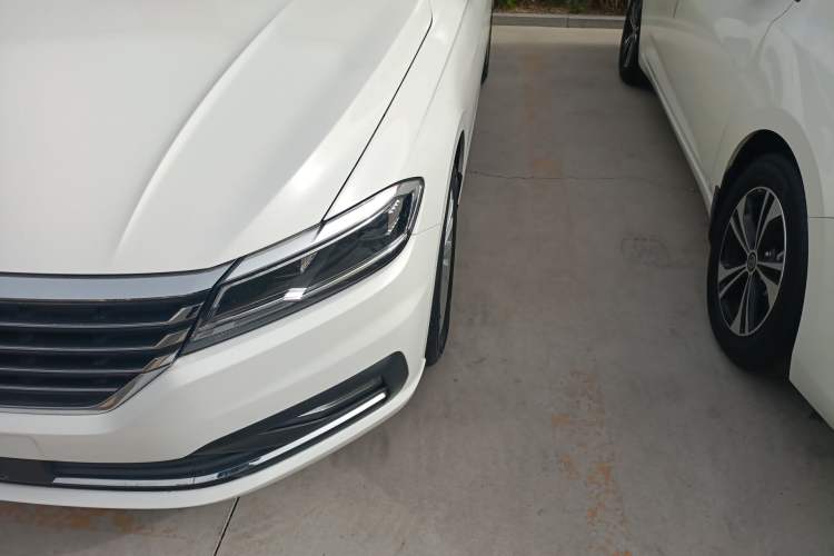 Used Volkswagen Lavida 2021 1.5L Automatic Comfort Edition
