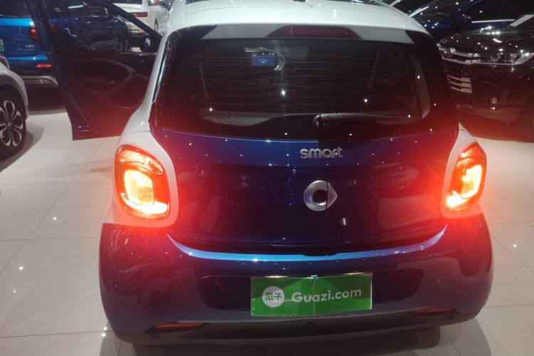 Used smart forfour 2016 1.0L 52 kW Passion Edition
