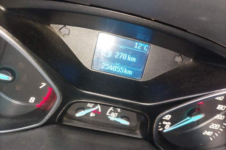 Used Ford Focus 2012 Hatchback 1.6L Manual Fashion Edition
