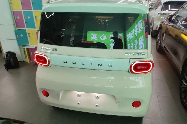 Used Wuling Hongguang MINIEV 2024 3rd Generation 215km Advanced Version