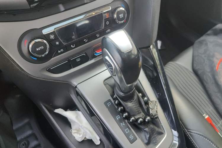 Used Ford Focus 2012 Sedan 1.6L Automatic Fashion Edition