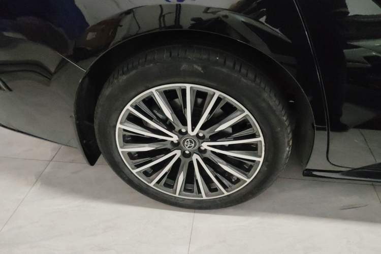 Used Toyota Sienna 2021 2.5L Hybrid Luxury Edition