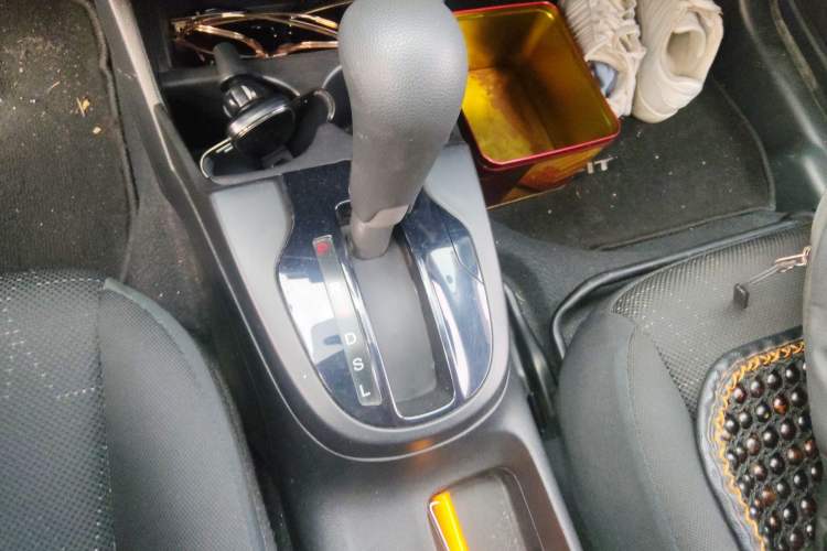 Used Honda Fit 2018 1.5L CVT Comfort Version Gear Lever