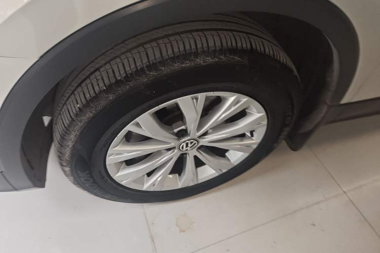 Used Volkswagen Tiguan L 2017 330TSI Automatic Two-Wheel Drive Luxury Edition
