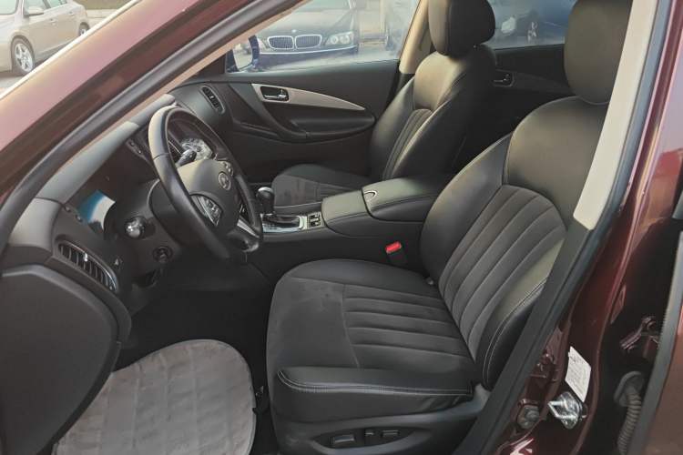 Used Infiniti QX50 2015 2.5L Comfort Edition