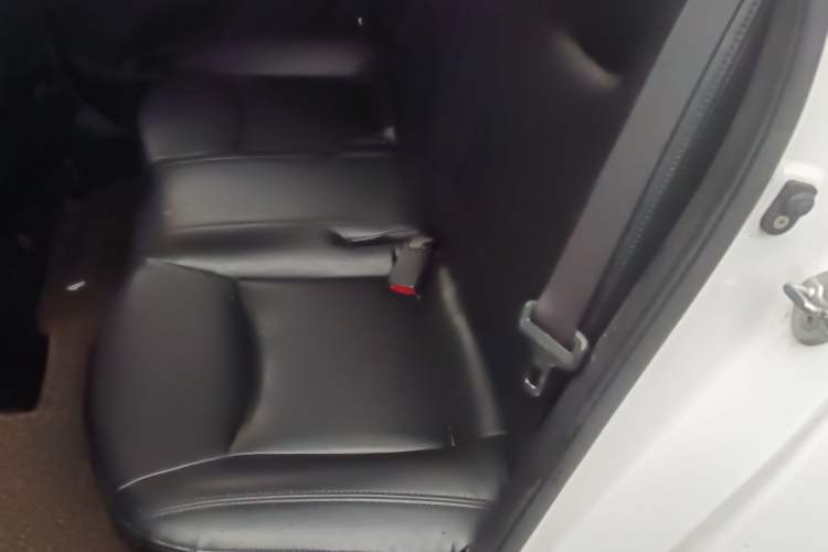 Used Hyundai Elantra (5th Generation / Langdong) 2016 1.6L Manual Luxury Model
