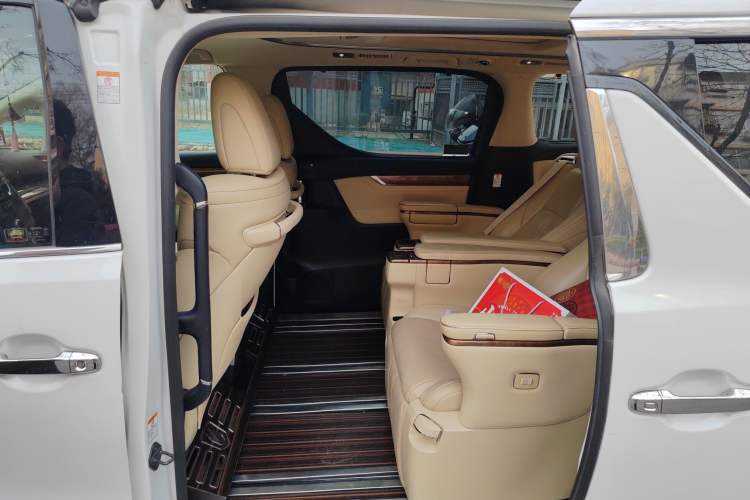 Used Toyota Alphard 2015 3.5L Prestige Edition