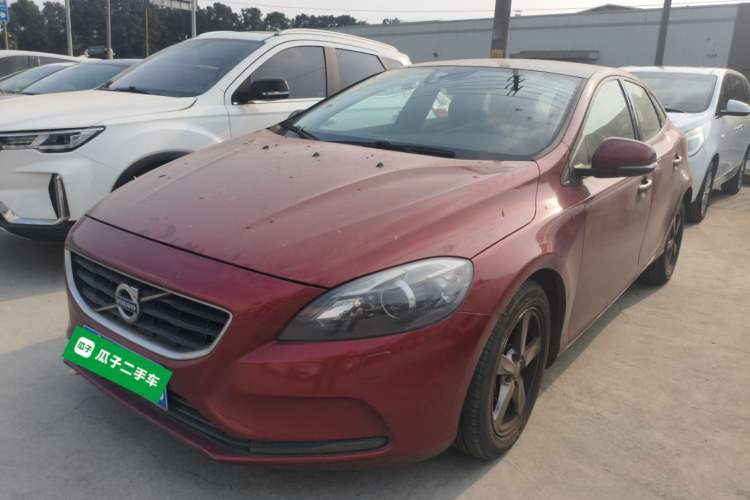Used Volvo V40 2016 T3 Zhiyi Edition
