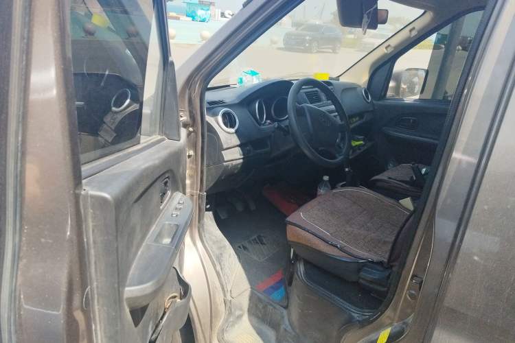 Used CHANGAN KAICHENG Ruixing M60 2020 1.5L Standard Version China VI 6-Seater DAM15KR Driver Seat