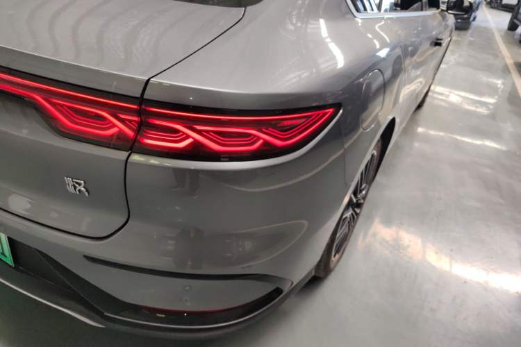 Used BYD Han 2023 DM-i Champion Edition 121KM Prestige Model