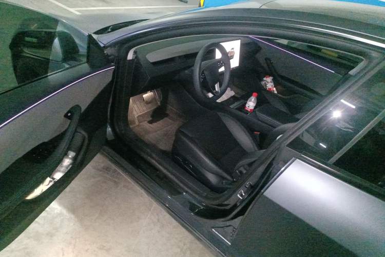 Used Tesla Model 3 2025 Rear-Wheel-Drive Version