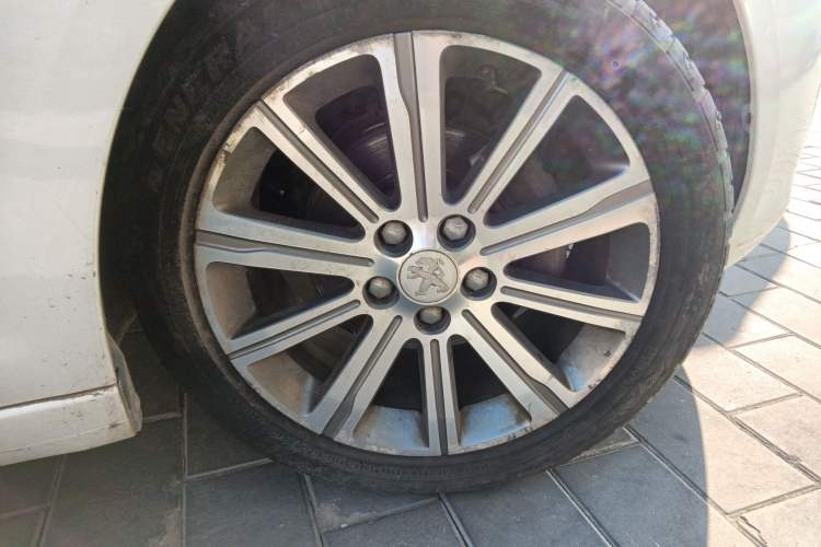 Used Peugeot 408 2015 1.2T Automatic Luxury Edition