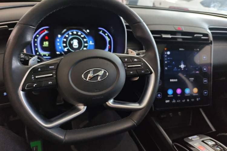 Used Hyundai Tucson 2021 Tucson L 1.5T DCT GLX Elite Edition Center Console