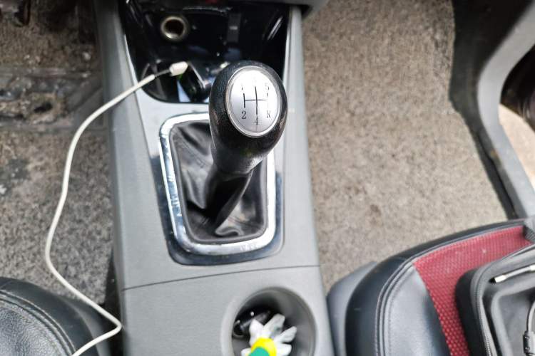 Used FORTHING Joyear 2012 LV 1.5L Manual Luxury Edition
