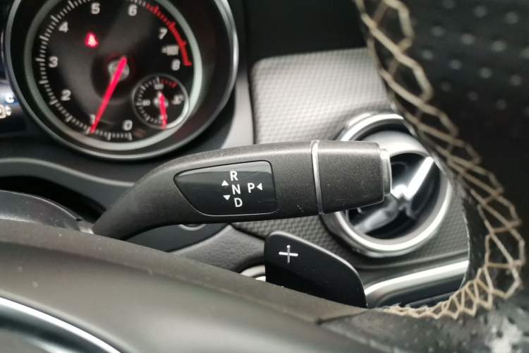 Used Mercedes-Benz GLA 2017 GLA 220 4MATIC Fashion Model
