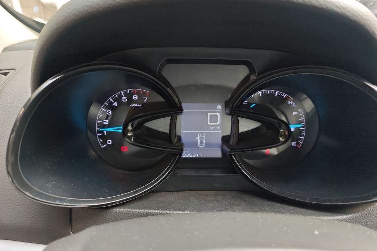 Used Dongfeng Aeolus AX7 2016 1.4T Manual Zhuyue Model